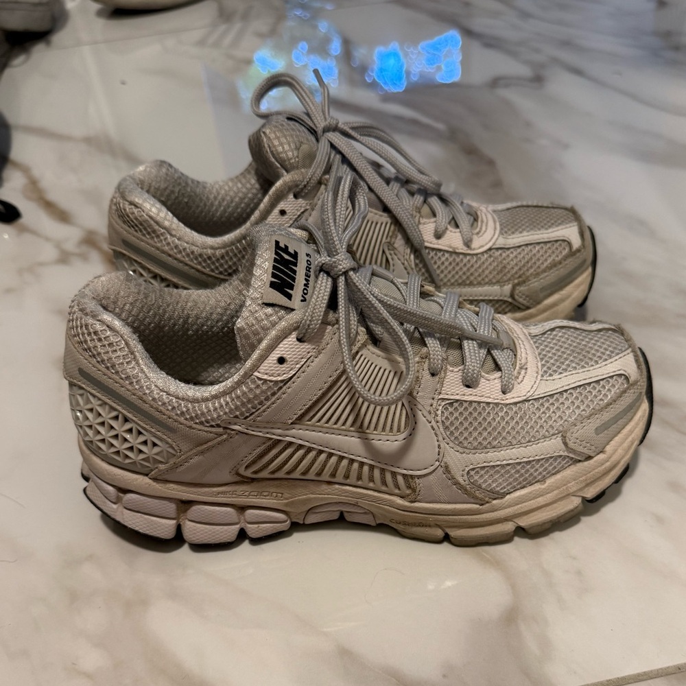 Nike Women's Vomero Sneakers